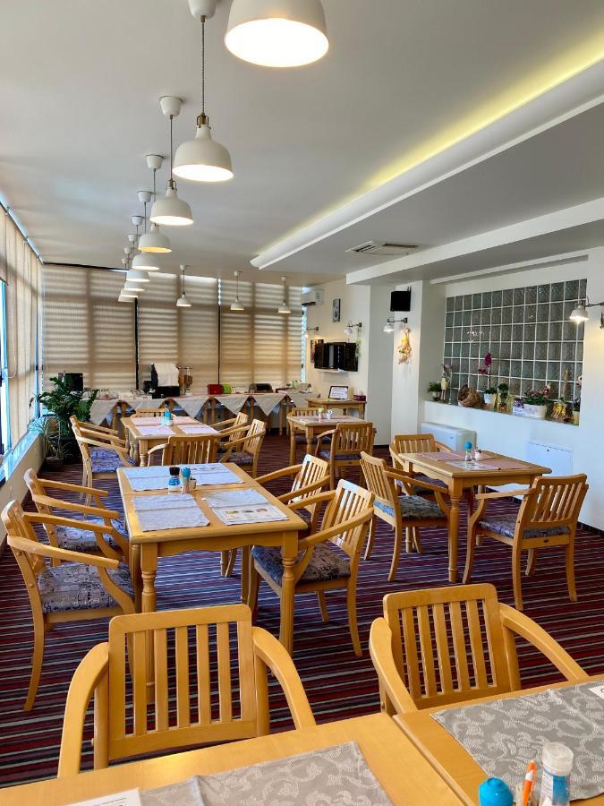 Pensiunea Rix Rooms Fokszany Zewnętrze zdjęcie
